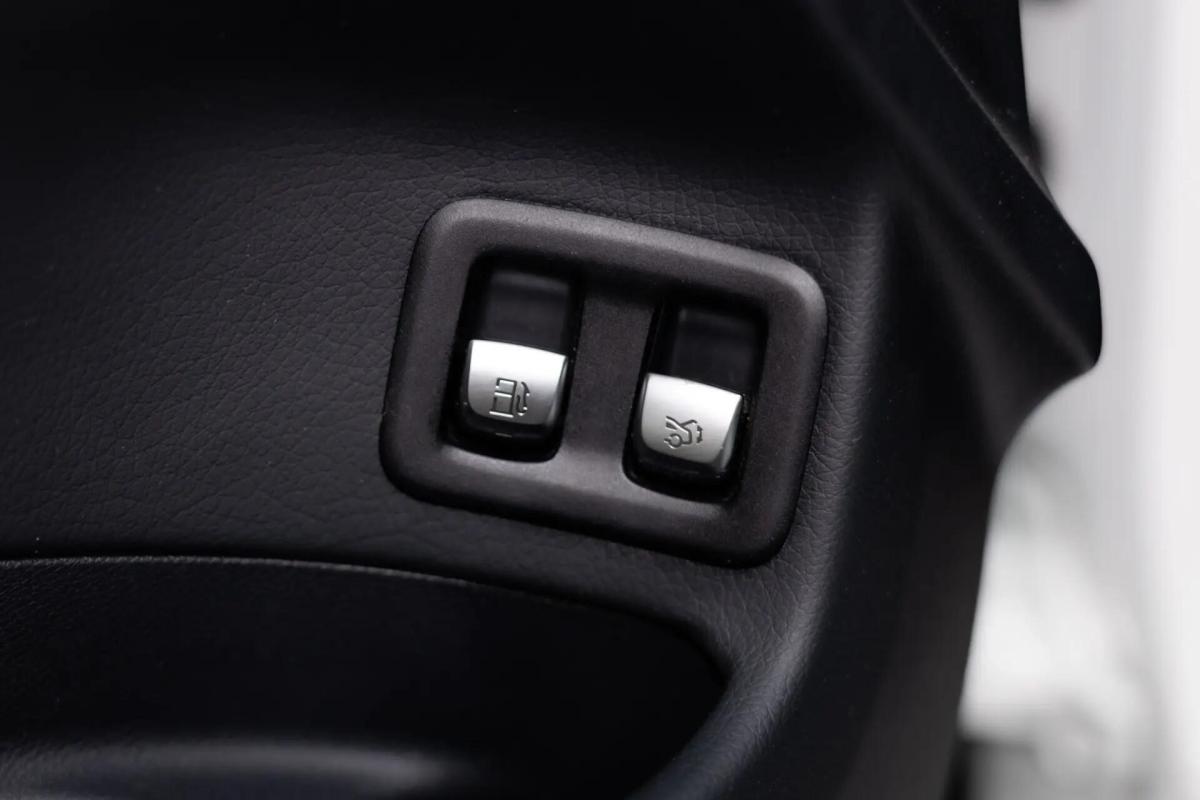 mercedes-benz-glc-300-e-4matic-2021-hibrido-a-gasolina-1991cc