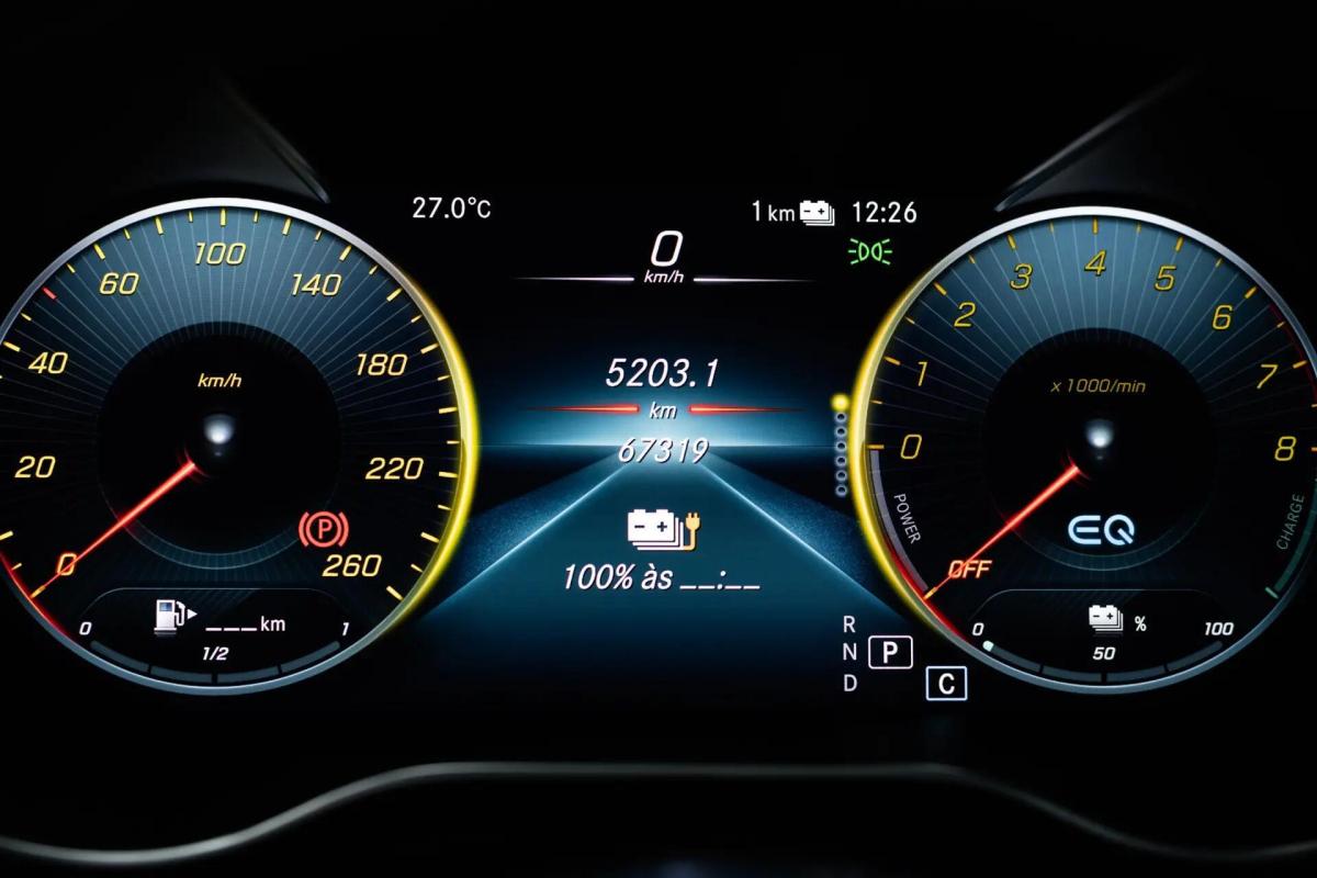 mercedes-benz-glc-300-e-4matic-2021-hibrido-a-gasolina-1991cc