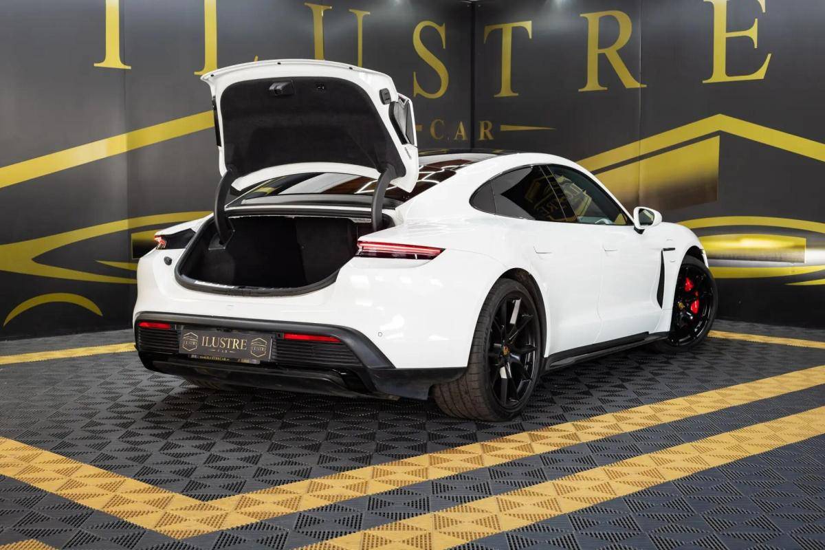 porsche-taycan-2022-eletrico-0cc