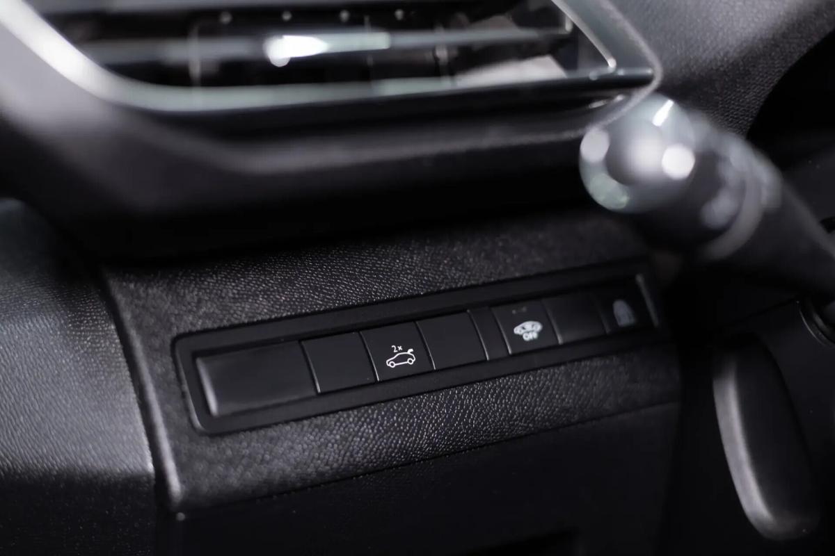 peugeot-5008-2020-diesel-1499cc