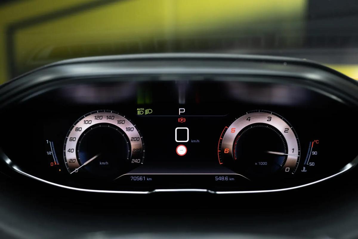 peugeot-5008-2020-diesel-1499cc