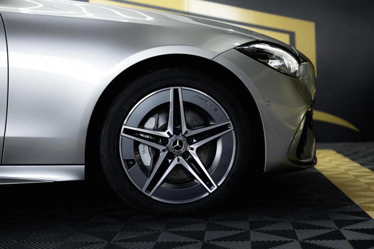 mercedes-benz-classe-c-c-300-e-2023-hibrido-a-gasolina-1999cc