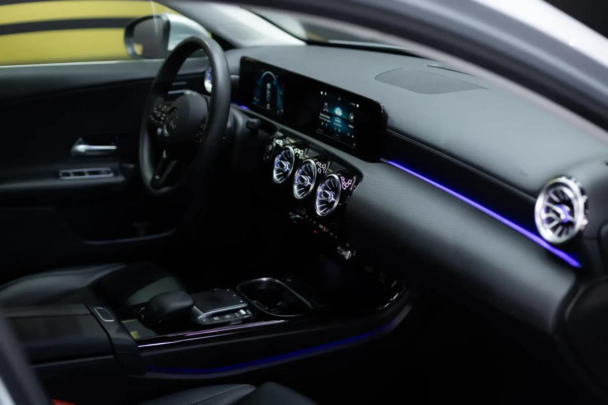 mercedes-benz-classe-a-a-180-limousine-auto-style-plus-gps-led-2020-diesel-1461cc