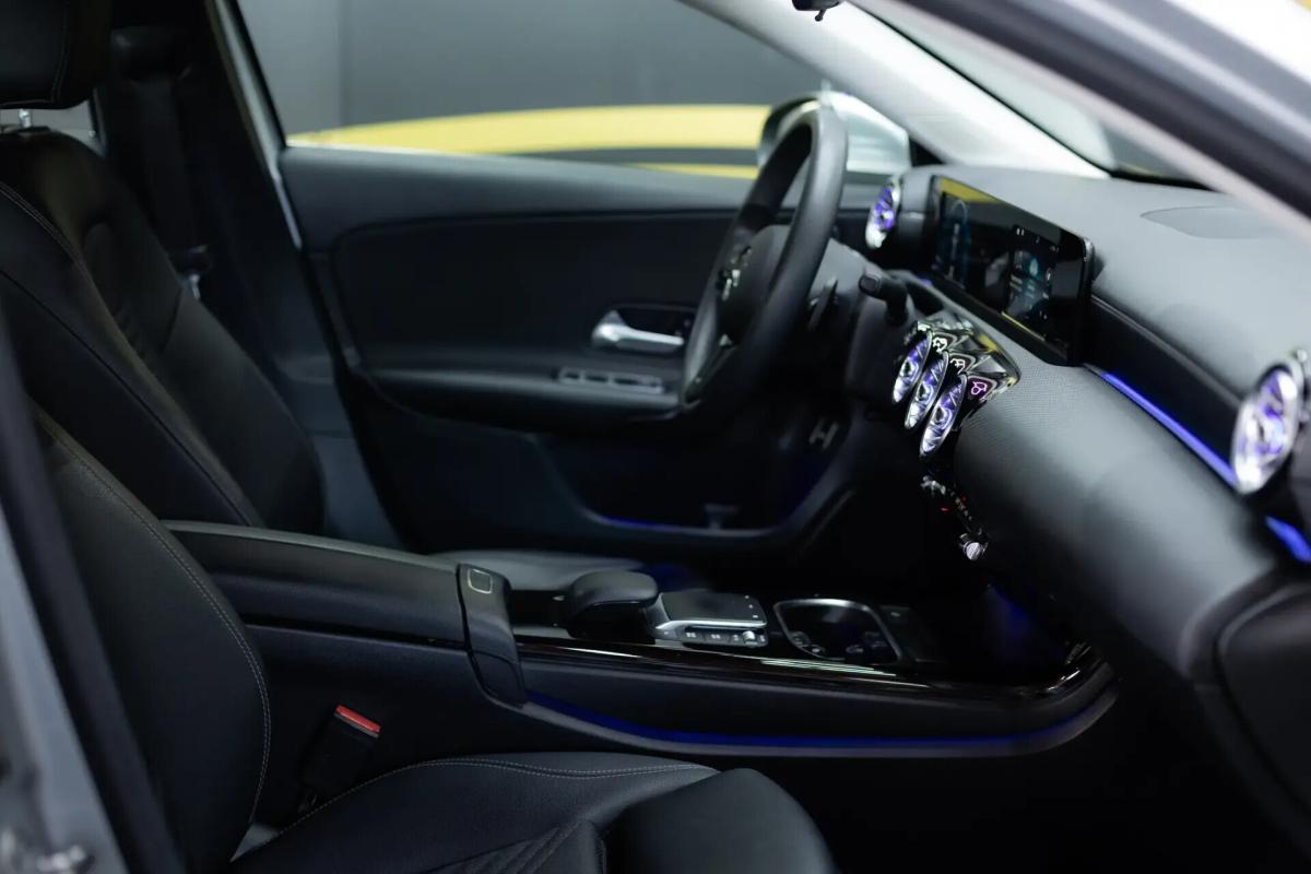 mercedes-benz-classe-a-a-180-limousine-auto-style-plus-gps-led-2020-diesel-1461cc