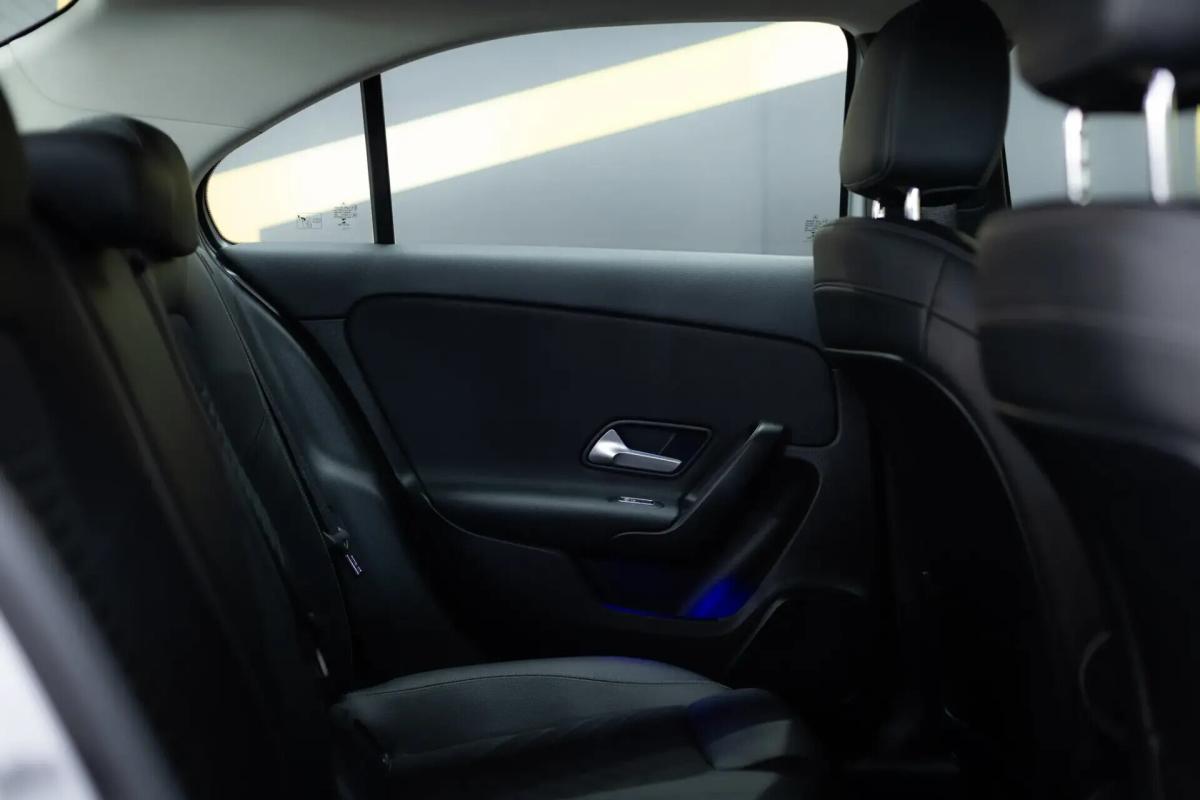 mercedes-benz-classe-a-a-180-limousine-auto-style-plus-gps-led-2020-diesel-1461cc