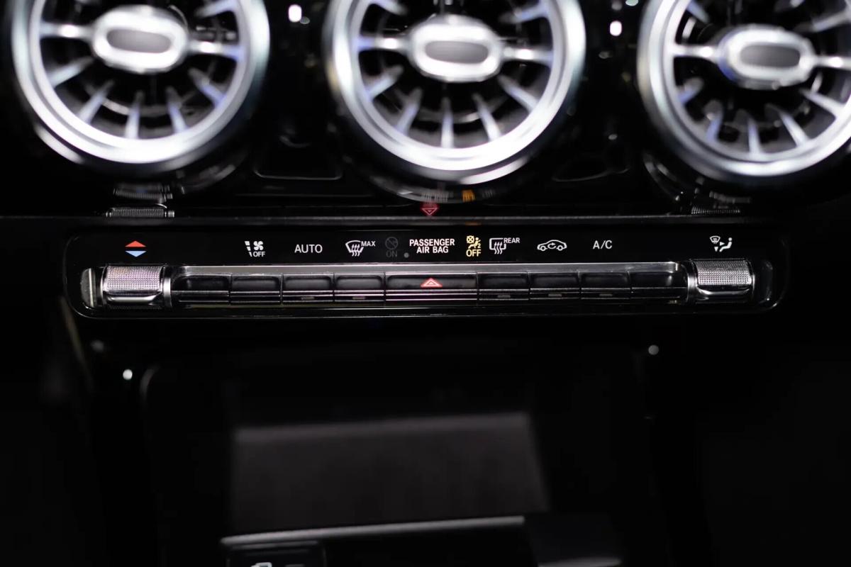 mercedes-benz-classe-a-a-180-limousine-auto-style-plus-gps-led-2020-diesel-1461cc