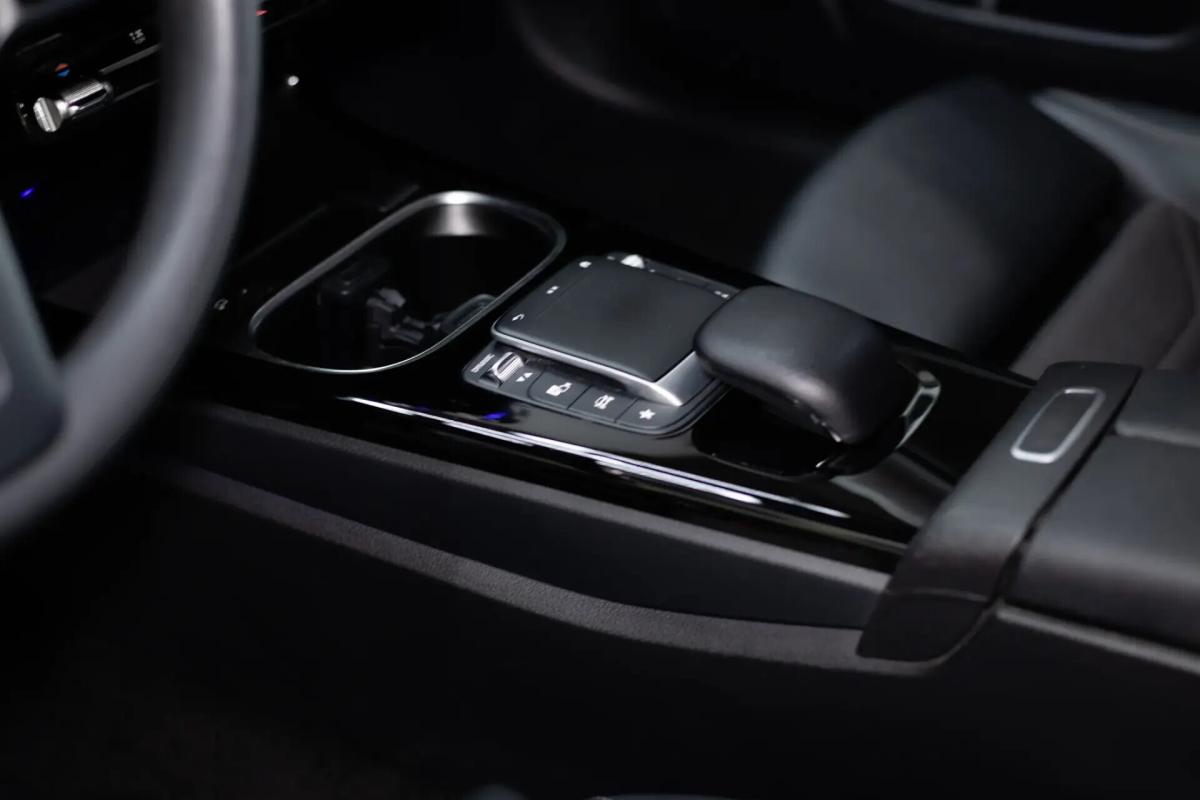 mercedes-benz-classe-a-a-180-limousine-auto-style-plus-gps-led-2020-diesel-1461cc