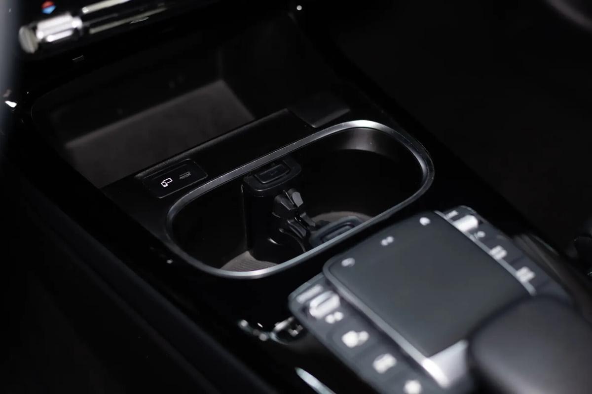 mercedes-benz-classe-a-a-180-limousine-auto-style-plus-gps-led-2020-diesel-1461cc