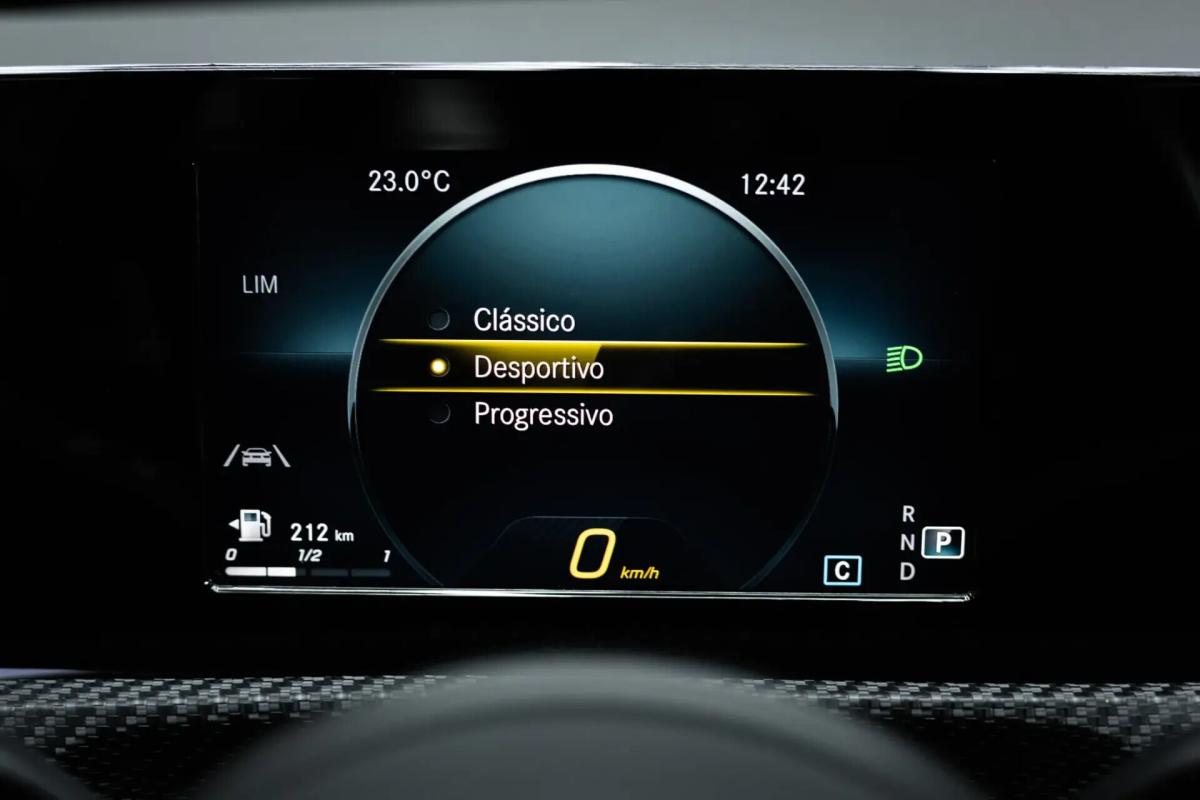 mercedes-benz-classe-a-a-180-limousine-auto-style-plus-gps-led-2020-diesel-1461cc