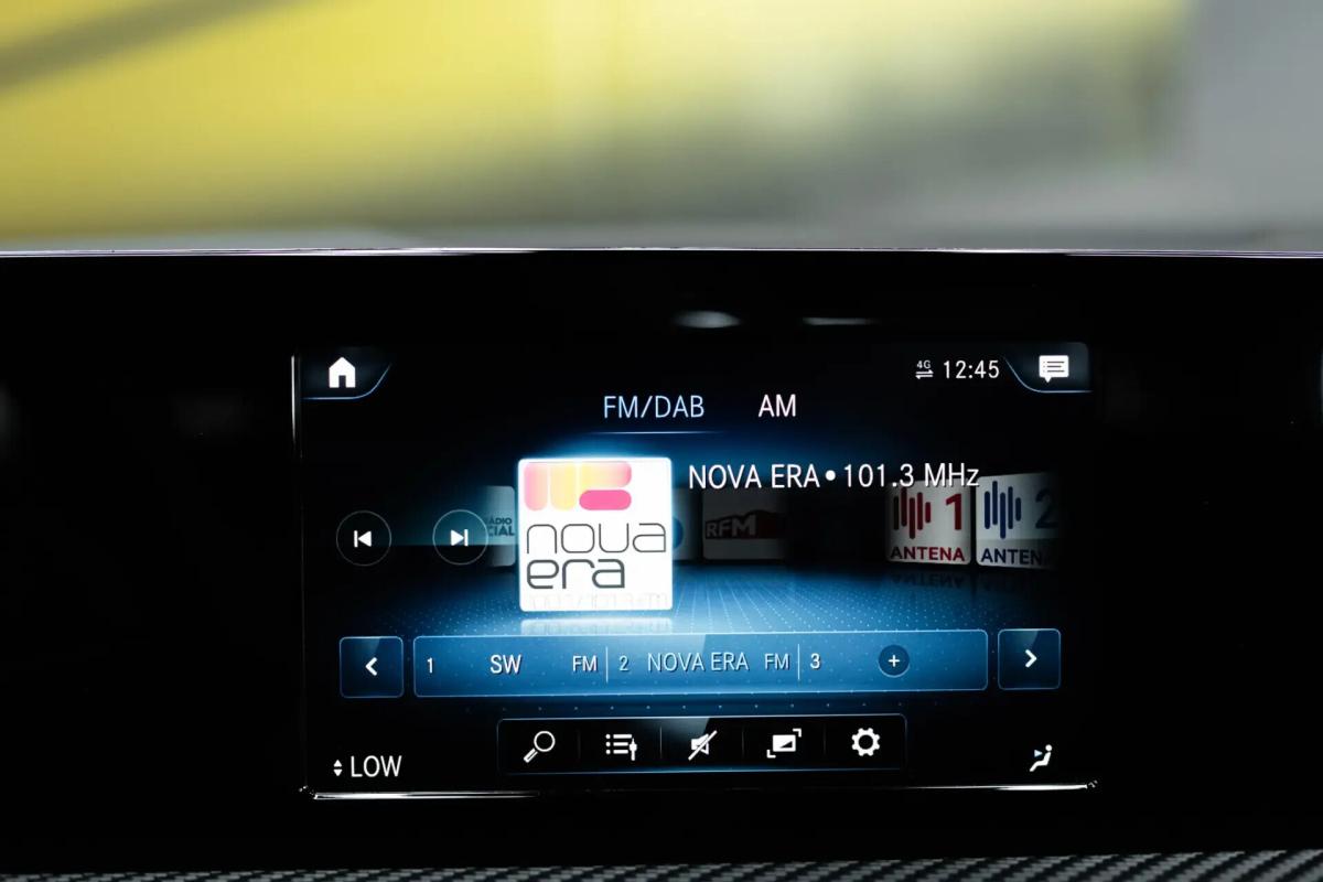 mercedes-benz-classe-a-a-180-limousine-auto-style-plus-gps-led-2020-diesel-1461cc