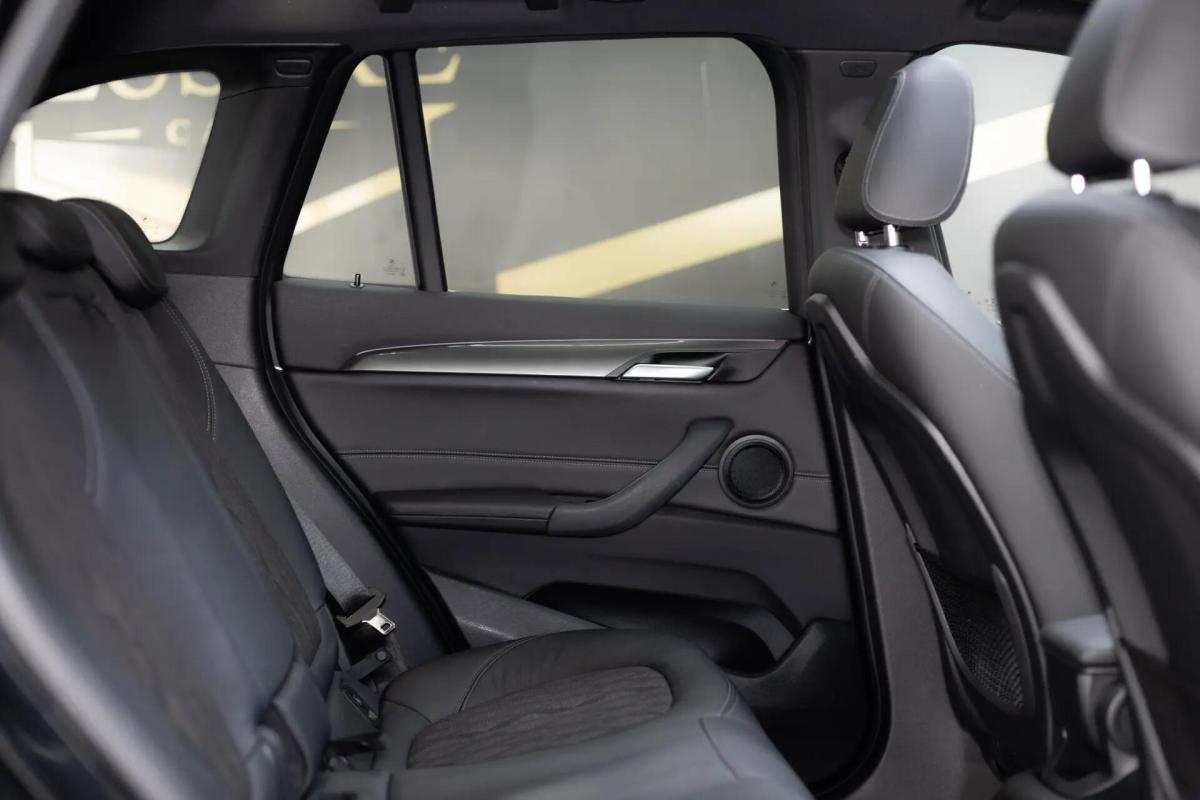 bmw-x1-xdrive25li-2022-hibrido-a-gasolina-1499cc