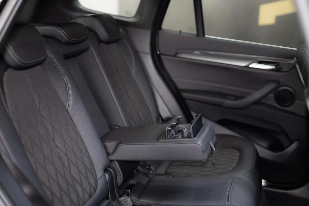 bmw-x1-xdrive25li-2022-hibrido-a-gasolina-1499cc