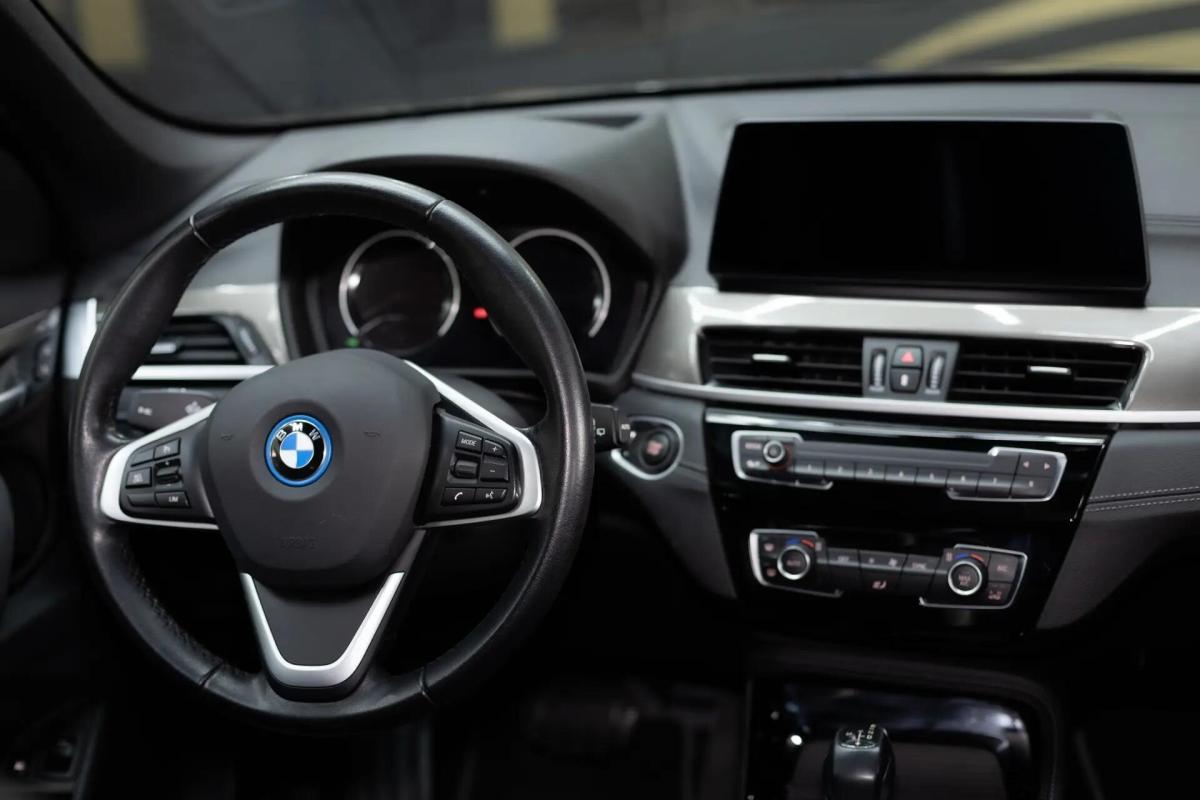 bmw-x1-xdrive25li-2022-hibrido-a-gasolina-1499cc