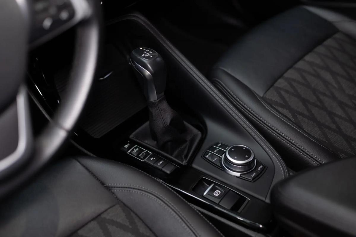 bmw-x1-xdrive25li-2022-hibrido-a-gasolina-1499cc