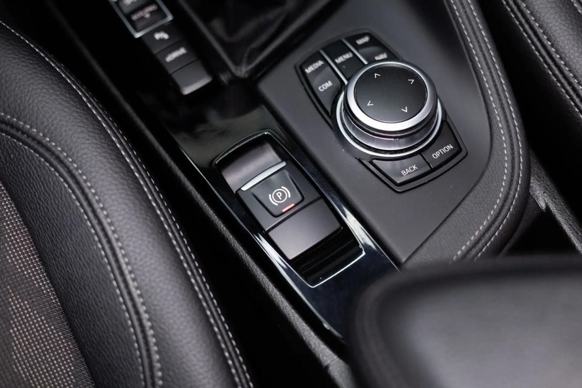 bmw-x1-xdrive25li-2022-hibrido-a-gasolina-1499cc