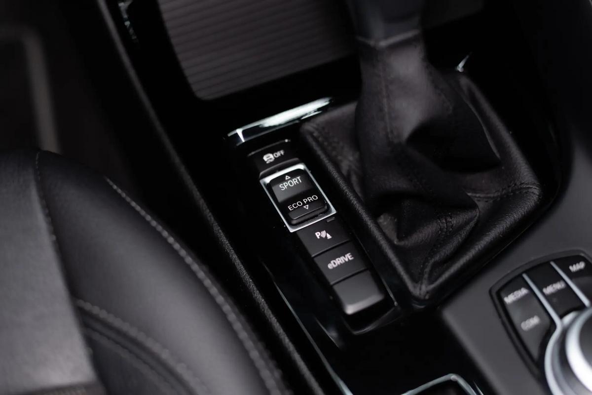 bmw-x1-xdrive25li-2022-hibrido-a-gasolina-1499cc