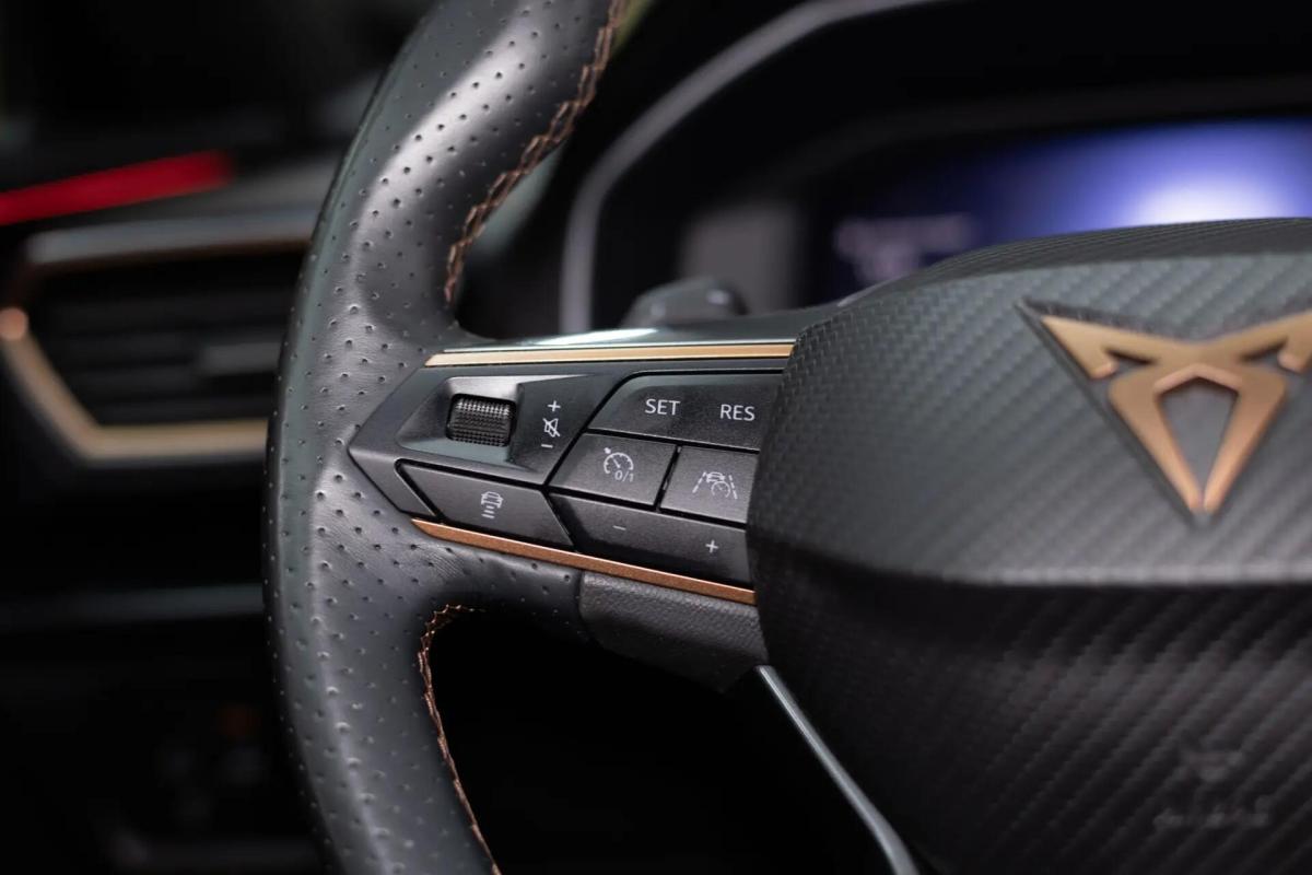 cupra-formentor-2023-hibrido-a-gasolina-1395cc