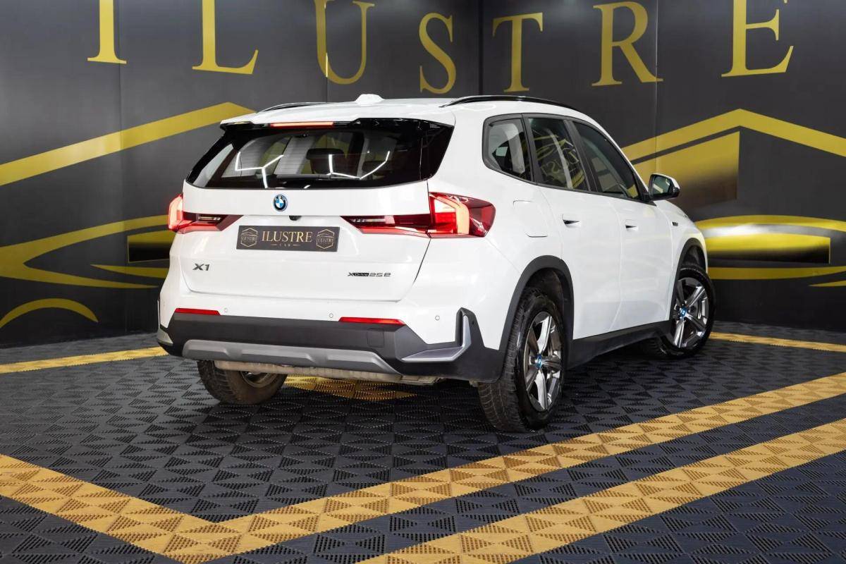 bmw-x1-xdrive25e-2023-hibrido-a-gasolina-1499cc