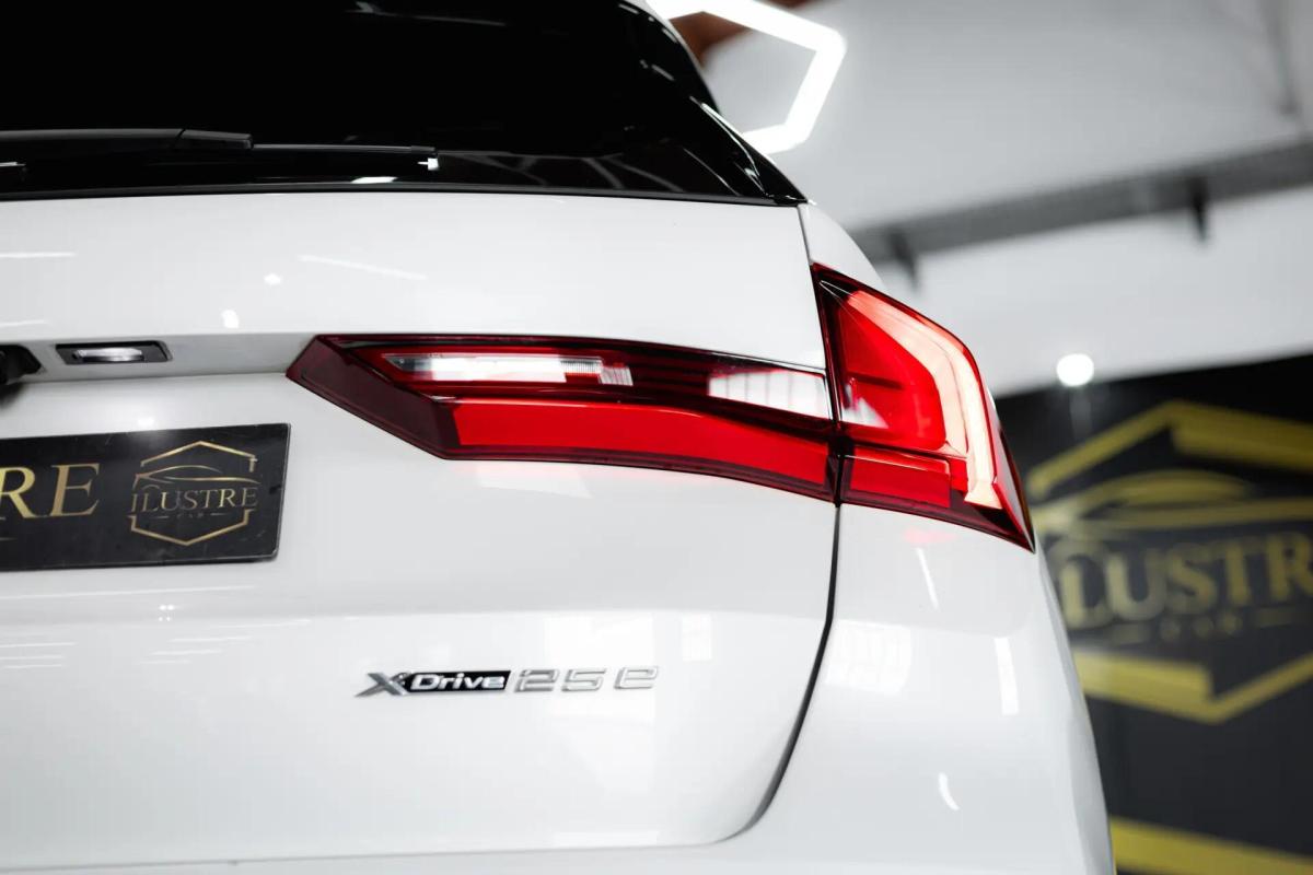 bmw-x1-xdrive25e-2023-hibrido-a-gasolina-1499cc