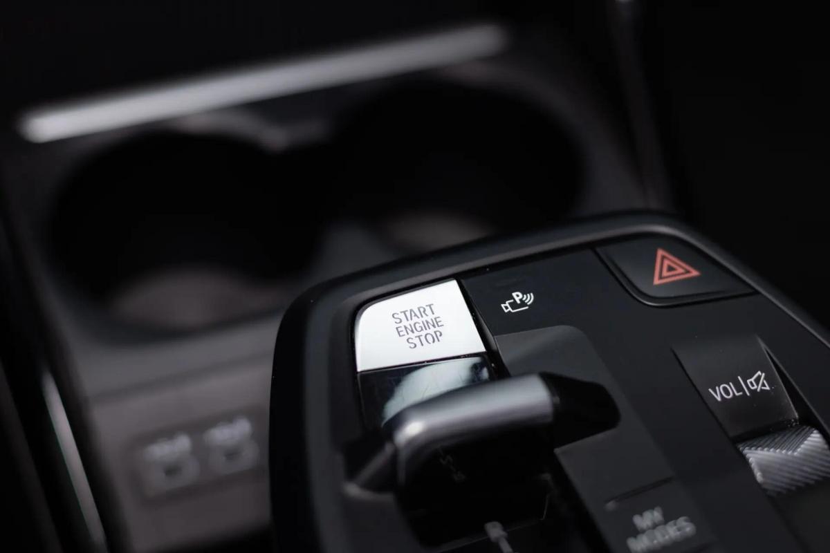 bmw-x1-xdrive25e-2023-hibrido-a-gasolina-1499cc