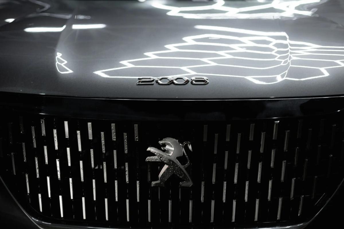 peugeot-2008-2020-diesel-1499cc