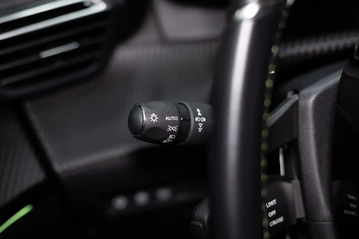 peugeot-2008-2020-diesel-1499cc