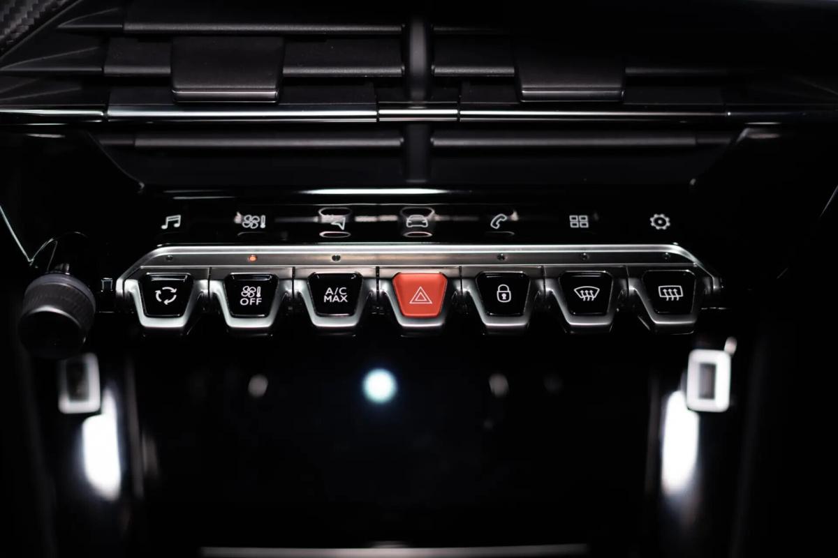 peugeot-2008-2020-diesel-1499cc