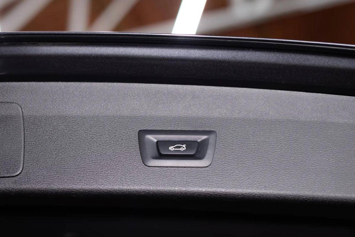 bmw-x1-16d-2020-diesel-1496cc