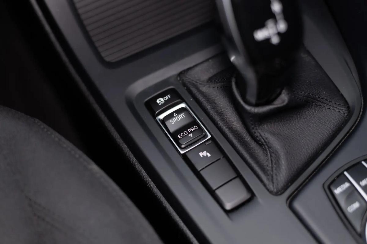 bmw-x1-16d-2020-diesel-1496cc