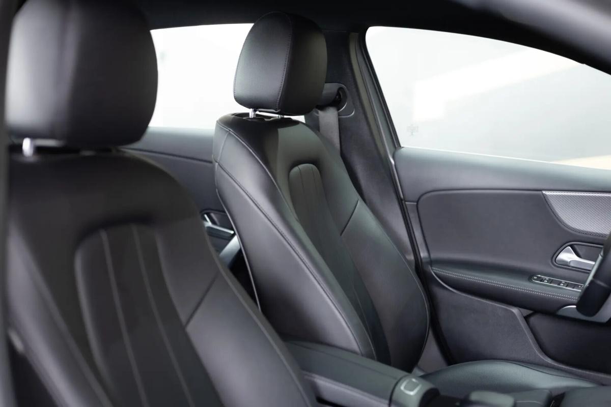 mercedes-benz-classe-a-a-180-limousine-auto-style-plus-gps-led-2019-diesel-1461cc