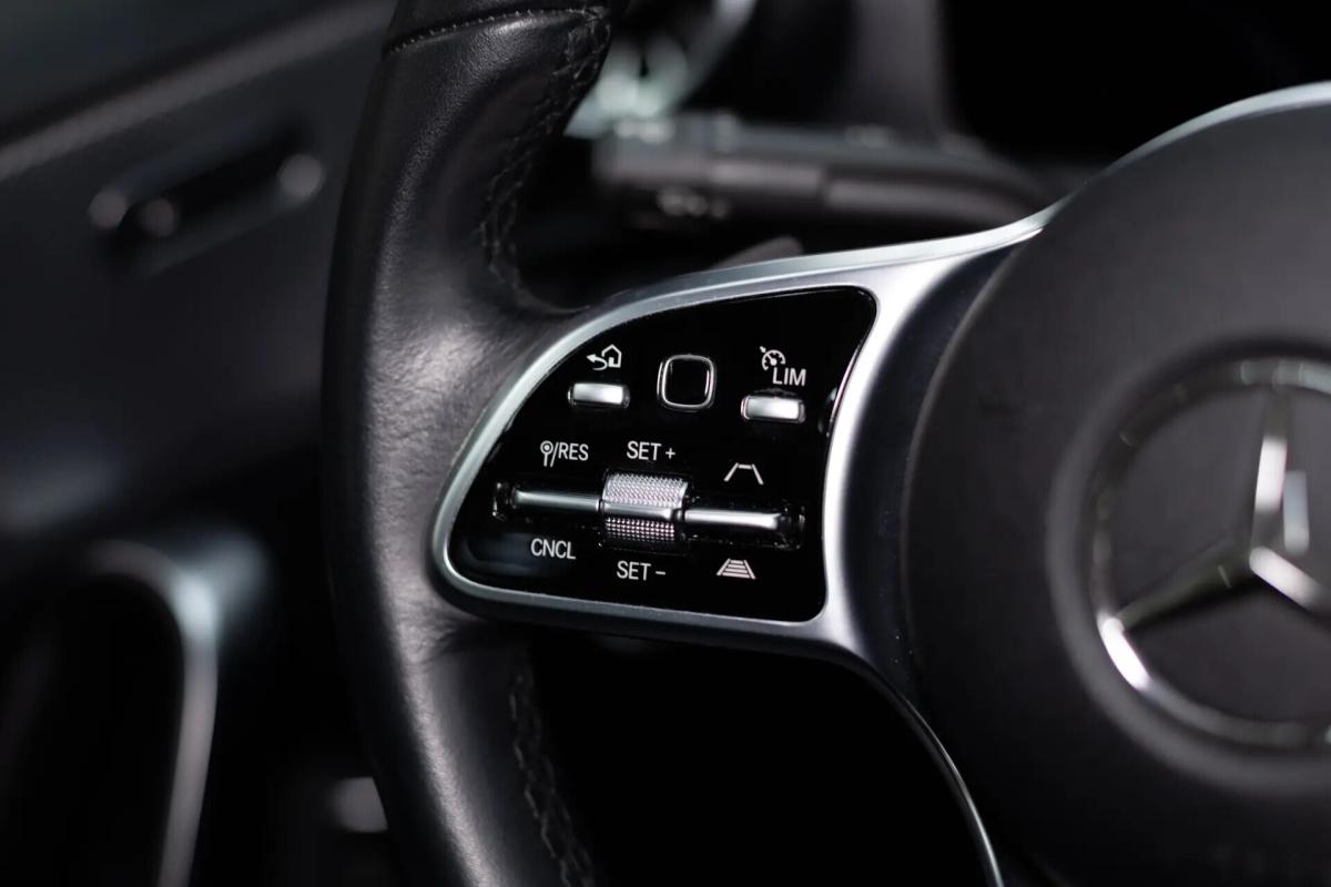 mercedes-benz-classe-a-a-180-limousine-auto-style-plus-gps-led-2019-diesel-1461cc