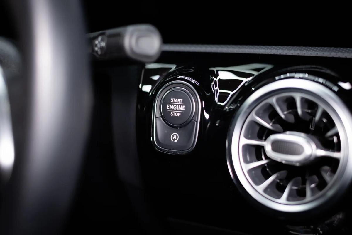 mercedes-benz-classe-a-a-180-limousine-auto-style-plus-gps-led-2019-diesel-1461cc