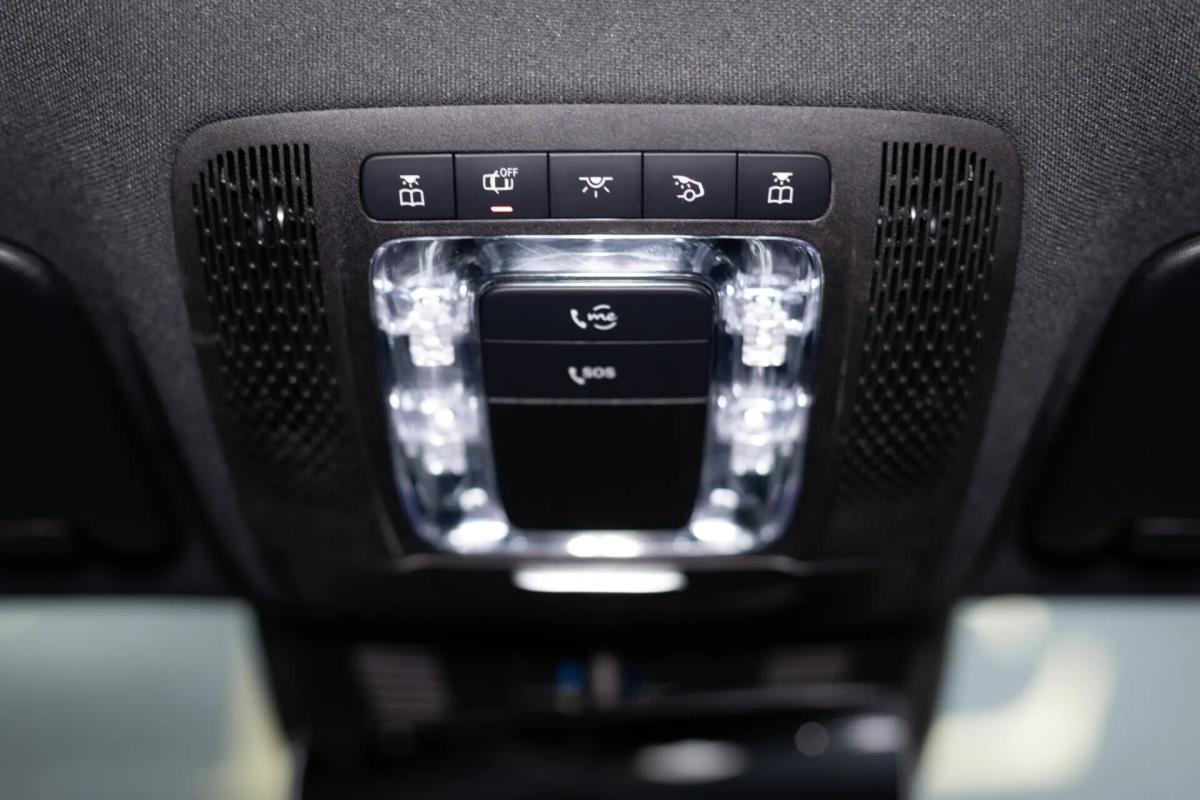 mercedes-benz-classe-a-a-180-limousine-auto-style-plus-gps-led-2019-diesel-1461cc