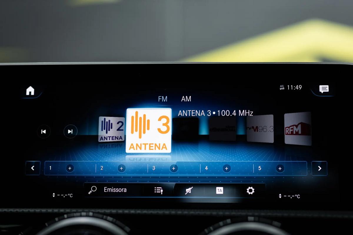 mercedes-benz-classe-a-a-180-limousine-auto-style-plus-gps-led-2019-diesel-1461cc