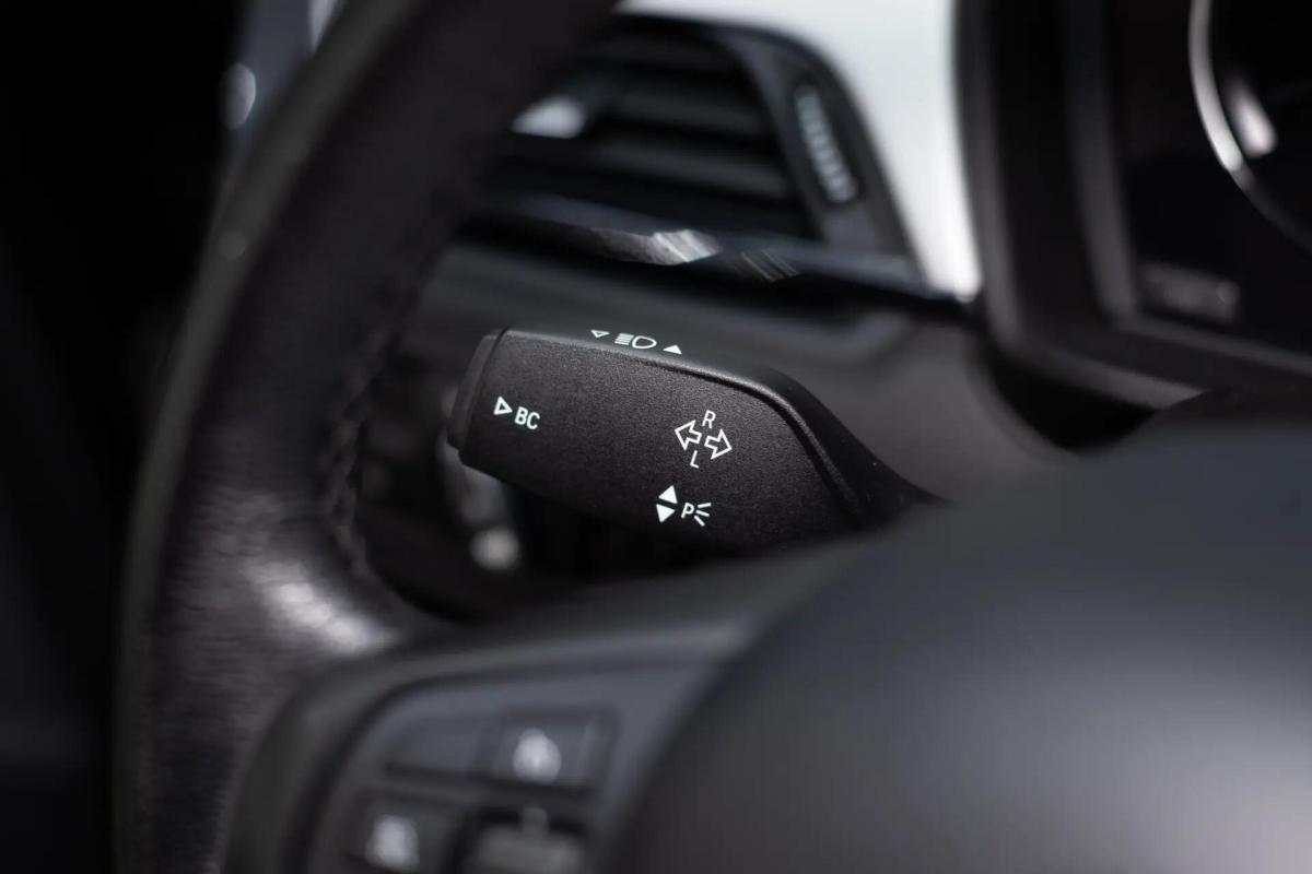 bmw-x1-16d-2019-diesel-1496cc