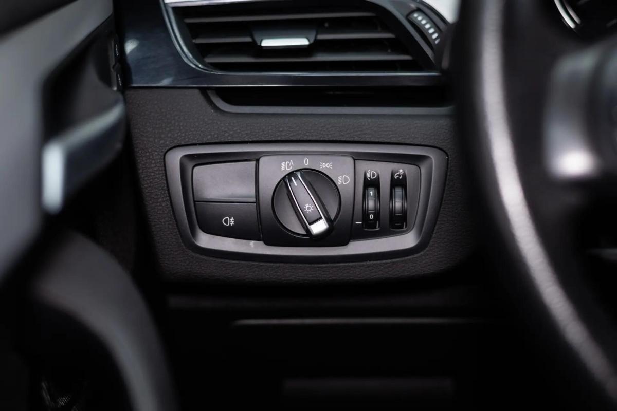bmw-x1-16d-2019-diesel-1496cc
