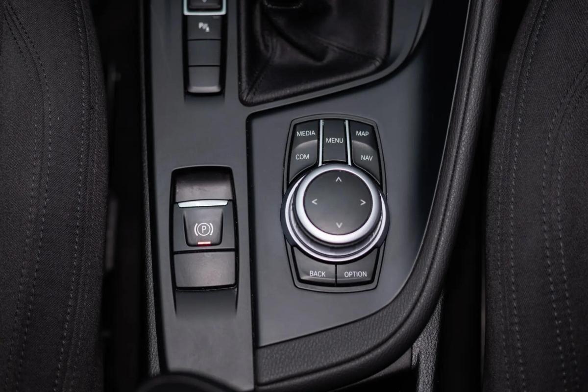bmw-x1-16d-2019-diesel-1496cc