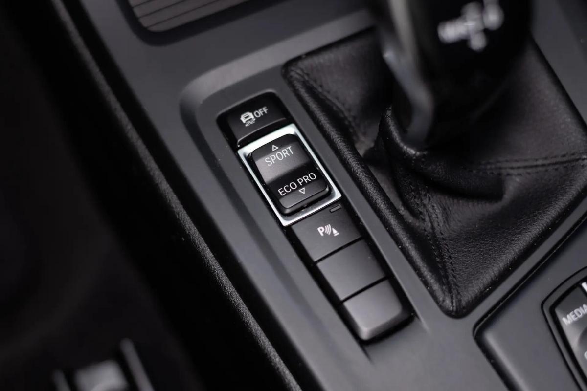 bmw-x1-16d-2019-diesel-1496cc