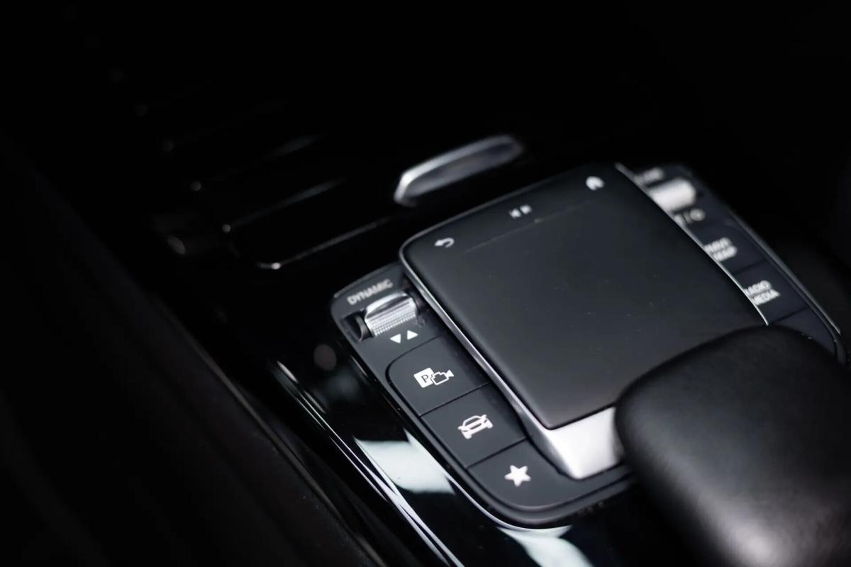 mercedes-benz-classe-a-a-250-e-2021-hibrido-a-gasolina-1332cc
