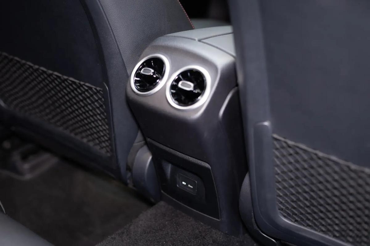 mercedes-benz-classe-a-a-180-limousine-auto-style-plus-gps-led-2020-diesel-1461cc