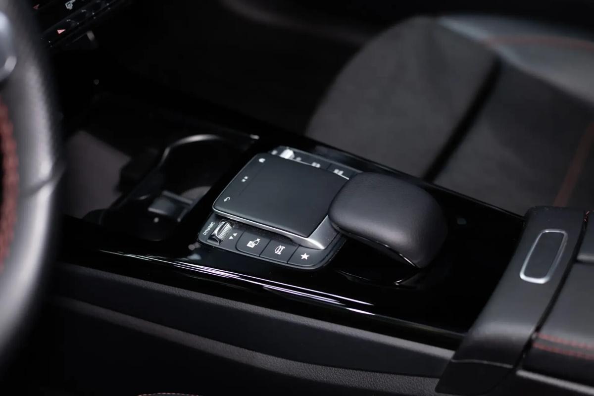 mercedes-benz-classe-a-a-180-limousine-auto-style-plus-gps-led-2020-diesel-1461cc