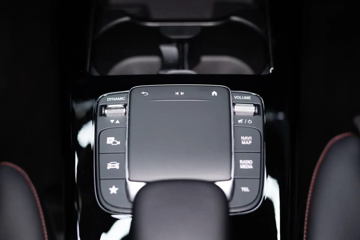 mercedes-benz-classe-a-a-180-limousine-auto-style-plus-gps-led-2020-diesel-1461cc