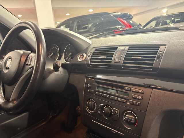 bmw-serie-1-120d-2009-diesel-1995cc