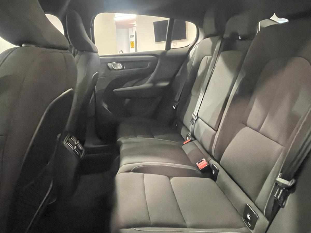 volvo-c40-awd-2023-eletrico
