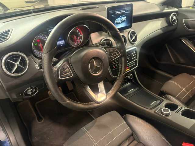 mercedes-benz-gla-200-cdi-2016-diesel-2143cc