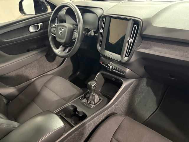 volvo-xc40-t2-1-5-2022-gasolina-2000cc