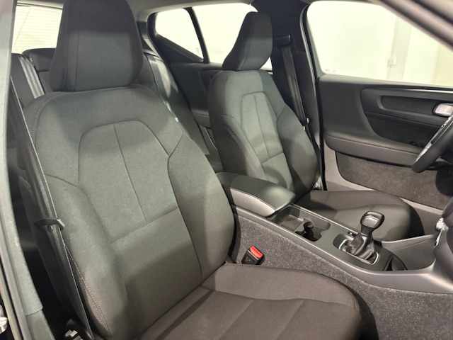 volvo-xc40-t2-1-5-2022-gasolina-2000cc