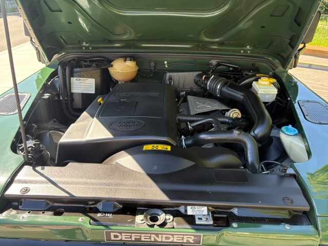 land-rover-defender-2-5-td5-awd-2003-diesel-2495cc