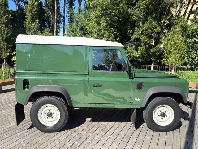 land-rover-defender-2-5-td5-awd-2003-diesel-2495cc
