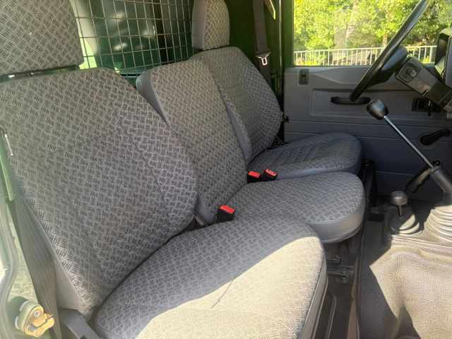 land-rover-defender-2-5-td5-awd-2003-diesel-2495cc